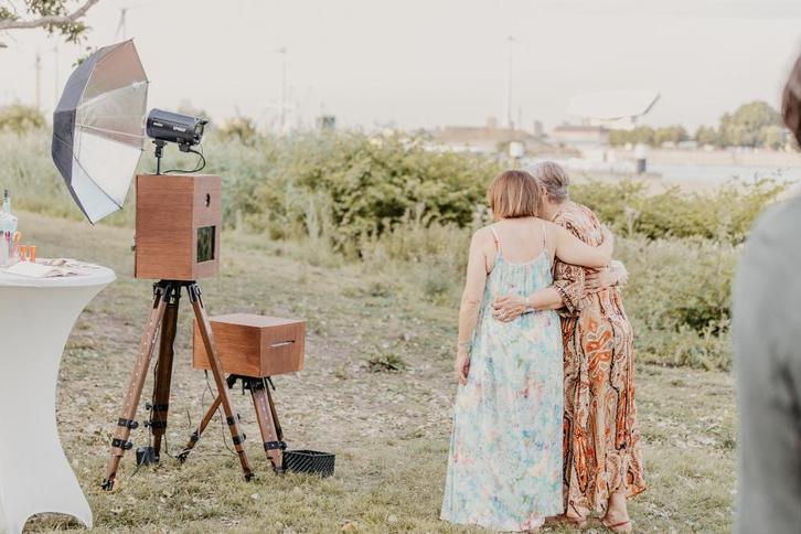 Unieke fotobooth / photobooth met authentieke look, Audio, Tv en Foto, Fotografie | Professionele apparatuur, Ophalen