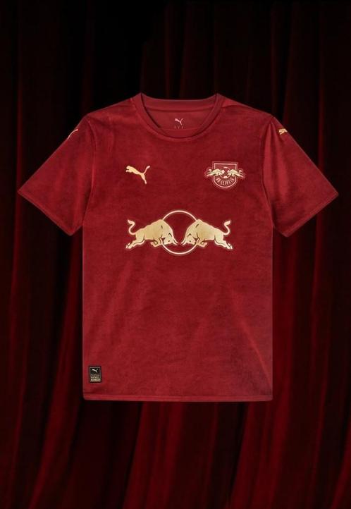 Jingle Jersey PUMA & RB Leipzig maat M, Kleding | Heren, Sportkleding, Nieuw, Voetbal, Maat 48/50 (M), Rood, Ophalen of Verzenden