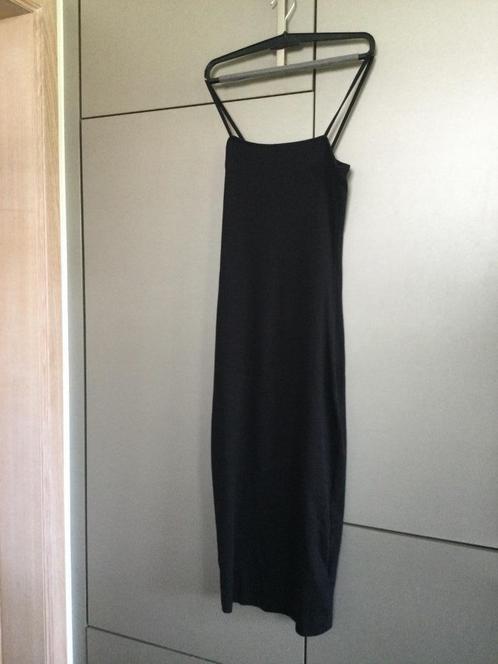 New Look kleed met spaghettibandjes, Kleding | Dames, Jurken, Maat 38/40 (M), Zwart, Ophalen of Verzenden