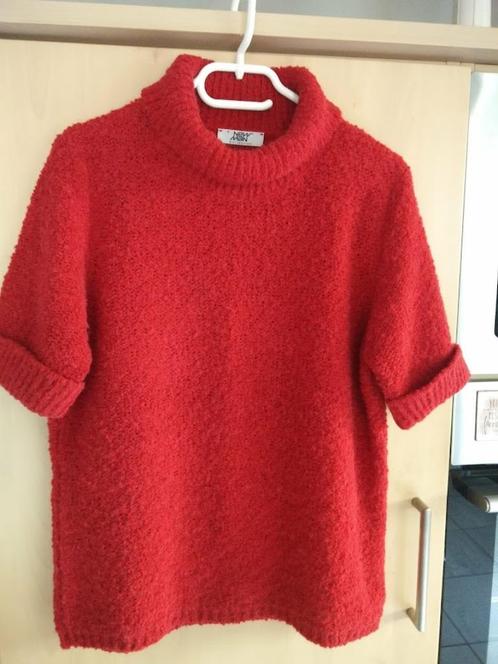 Pull NEW MAN.  maat SMALL., Kleding | Dames, Truien en Vesten, Zo goed als nieuw, Maat 36 (S), Rood, Ophalen of Verzenden