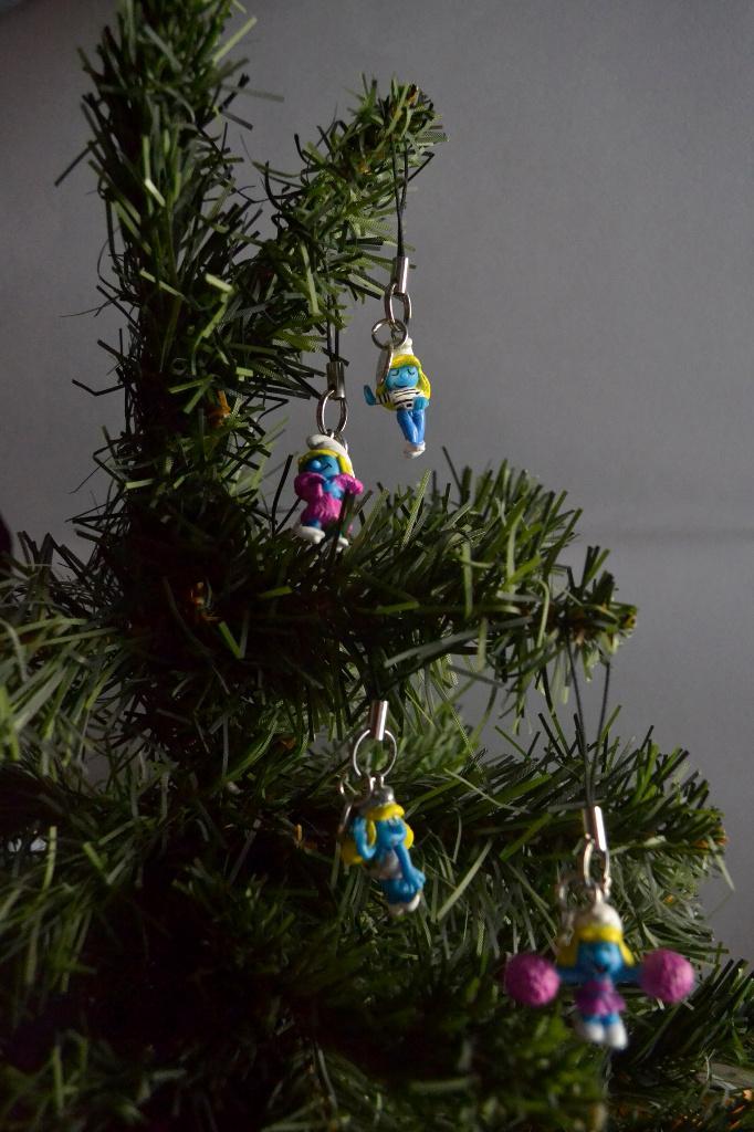 Minihanger Smurfin (set van 4 verschillende), Verzamelen, Smurfen, Nieuw, Poppetje, Figuurtje of Knuffel, Smurfin, Ophalen of Verzenden