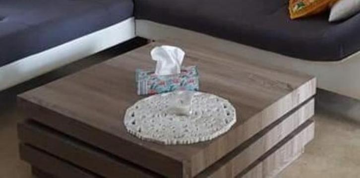 salon tafel - gefineerd hout, Huis en Inrichting, Tafels | Salontafels, Zo goed als nieuw, Minder dan 50 cm, 50 tot 100 cm, 50 tot 100 cm