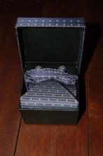Zijden das, pochet, machetknopen, geschenkverpakking, NIEUW, Ophalen of Verzenden, Nieuw, Grijs, Met patroon