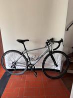 Koers gravel fiets grijs zilver triban decathlon maat xs, Fietsen en Brommers, Ophalen, Aluminium