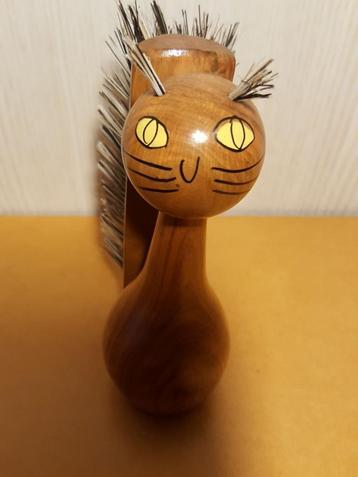 Kleerborstel olijfhout kat (vintage) beschikbaar voor biedingen