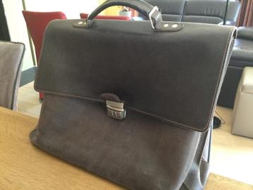Lederen boekentas/ buisnesstas, Handtassen en Accessoires, Tassen | Schooltassen, Ophalen, Gebruikt, Bruin, Aktetas of Boekentas