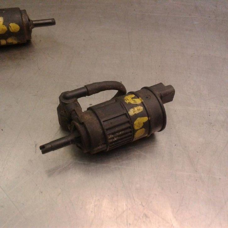 RUITENSPROEIERPOMP VOOR Nissan Micra (K11) (|7700430702|), Auto-onderdelen, Ruiten en Toebehoren, Nissan, Gebruikt
