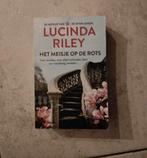 Het meisje op de rots - Lucinda Riley, Boeken, Ophalen, Zo goed als nieuw, Nederland