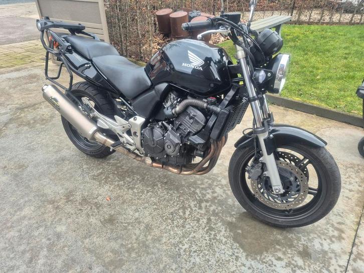 Honda cbf 600 -2004, Motos, Motos | Honda, Particulier, Naked bike, plus de 35 kW, 4 cylindres, Permis Moto A, Échappement sport