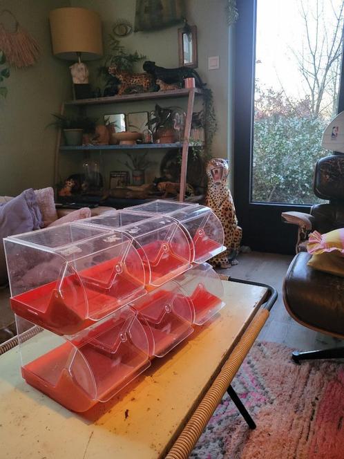 Uit oude snoepwinkel: plastic snoep bakjes, Antiek en Kunst, Curiosa en Brocante, Ophalen of Verzenden