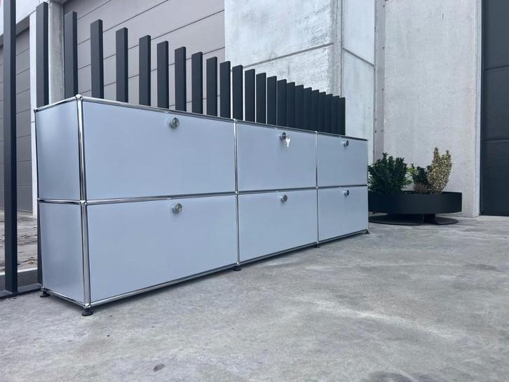 Usm haller grijze kast, 6 deuren, meerdere, Huis en Inrichting, Kasten | Dressoirs, Zo goed als nieuw, 200 cm of meer, 25 tot 50 cm