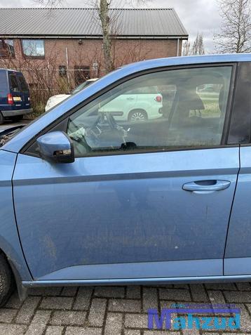 SKODA FABIA 3 BLAUW LQ5X links voor deur 2014-2021 beschikbaar voor biedingen