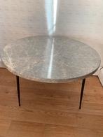 Bijzettafeltje in marmer van het merk Furnified, Huis en Inrichting, Ophalen, Zo goed als nieuw