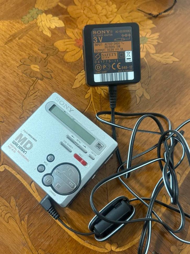 Sony Walkman MD MiniDisc MZ-R70 Grijs, Audio, Tv en Foto, Walkmans, Discmans en Minidiscspelers, Minidisc-recorder, Ophalen of Verzenden