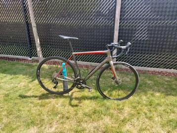 cannondale synapse 105 disc  beschikbaar voor biedingen