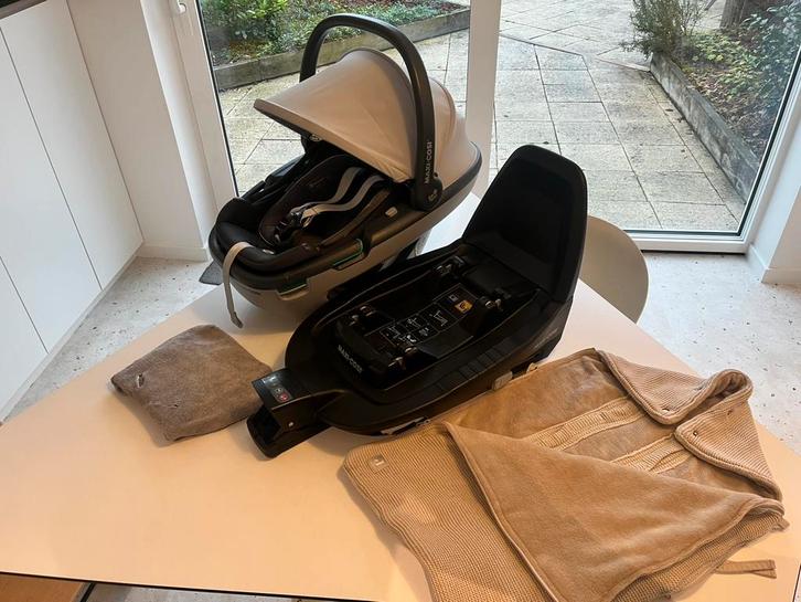 Maxi Cosi Coral, isofix, housse et chancelière, Enfants & Bébés, Poussettes & Combinaisons, Comme neuf, Enlèvement