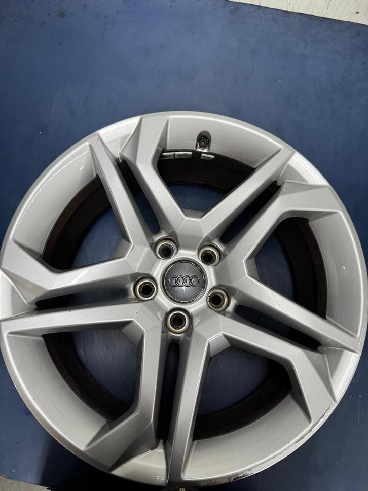 Originele Audi set 18 inch 5x112x66.5 ET39 8J ( Q5 / A4 / A5, Auto-onderdelen, Banden en Velgen, Velg(en), Personenwagen, Gebruikt
