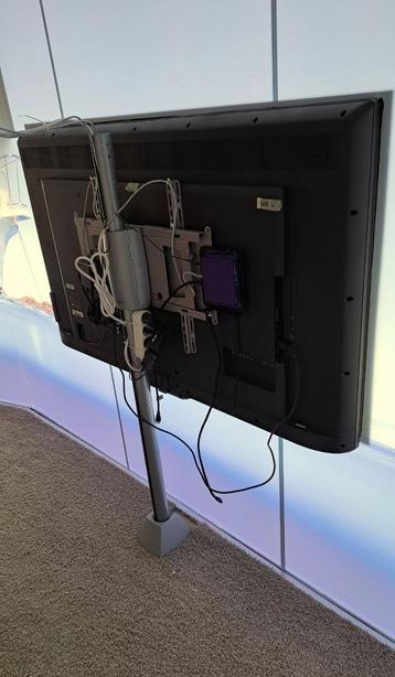 Tv  NEC E654 65 inch digital signage-display  beschikbaar voor biedingen