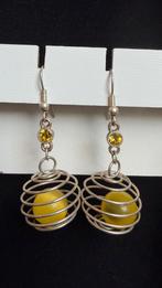 Oorbellen, Handtassen en Accessoires, Oorbellen, Ophalen, Gebruikt, Geel, Hangers