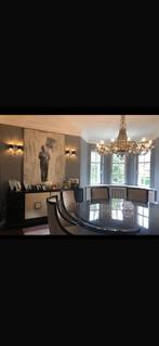 Designtafel van Tamara Ecclestone, Ophalen