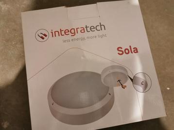 2 plafonniers Integratech Sola neufs dans leur boîte, Enlèvement ou Envoi, Neuf