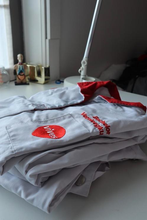 2 stagepakken Bachelor Verpleegkunde | stagekledij, Kleding | Dames, Overige Dameskleding, Gedragen, Ophalen