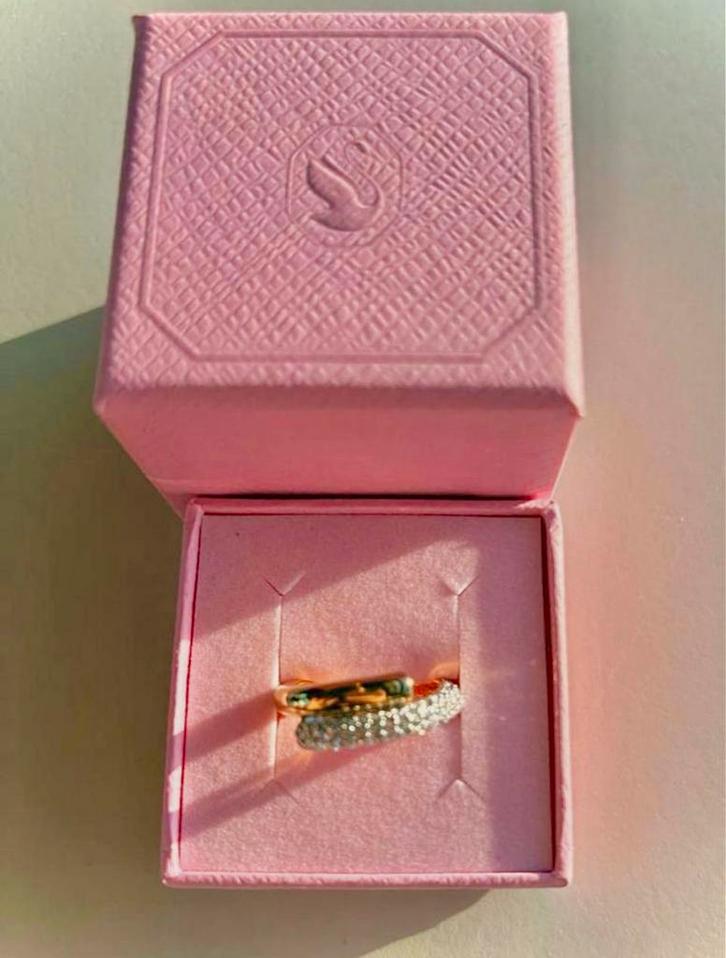 Swarovski Ring maat 55, Handtassen en Accessoires, Ringen, Nieuw, Dame of Heer, IJzer of Staal, Met kristal, Ophalen of Verzenden