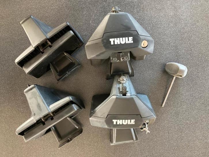 Thule EVO Clamp 7105, Autos : Pièces & Accessoires, Autres pièces automobiles, Pièces universelles, Utilisé, Enlèvement ou Envoi