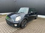 Mini cooper chilli pakket met 114000 km, 4 zetels, Stof, 139 g/km, Zwart