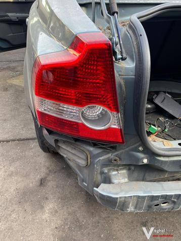 Volvo S40 sedan 2004 Achterlicht Links of Rechts  beschikbaar voor biedingen