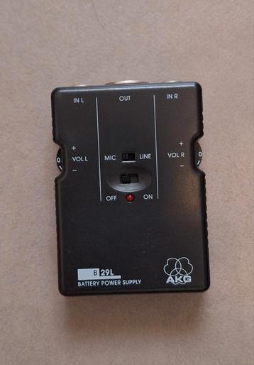 AKG B29 L  ( fantoomvoeding en mixer) beschikbaar voor biedingen