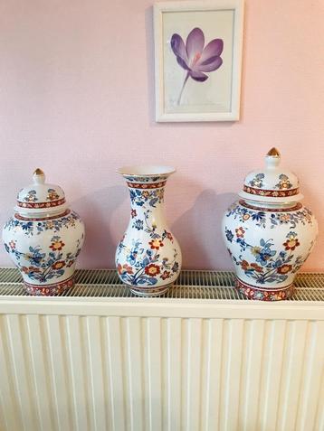 potiches  polychromes  ITLIENNE  beschikbaar voor biedingen