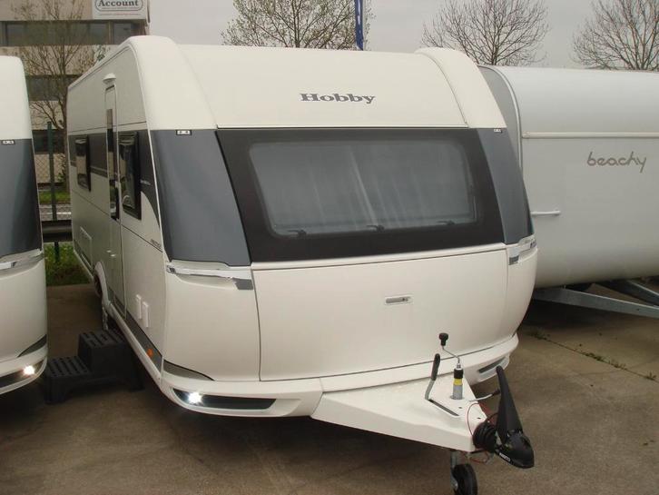 HOBBY PRESTIGE 560 WLU, Caravans en Kamperen, Caravans, Bedrijf, tot en met 4, 1250 - 1500 kg, Overige, Hobby, 2 aparte bedden