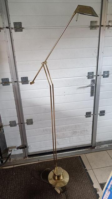 Staanlamp leeslamp hobbylamp beschikbaar voor biedingen