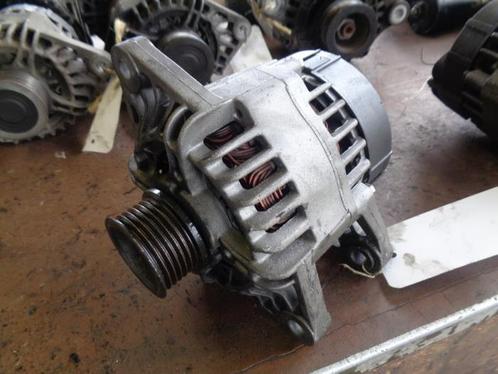 Dynamo van een Alfa Romeo 147, Auto-onderdelen, Motor en Toebehoren, Alfa Romeo, Gebruikt, 3 maanden garantie, Ophalen of Verzenden