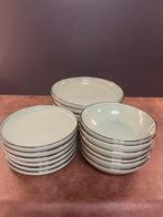 18delig servies, Ophalen, Overige materialen, Zo goed als nieuw, Bord(en)