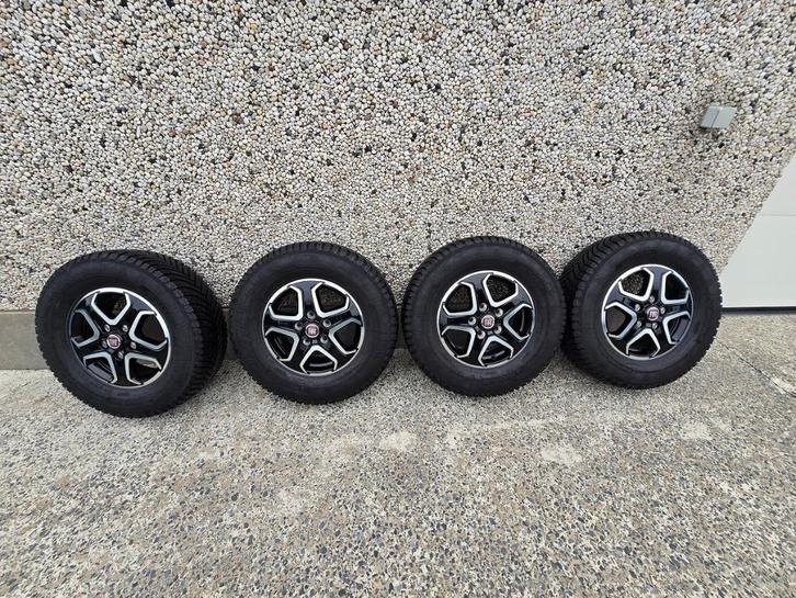 4 nieuwe Michelin M+S banden 225/75R16CP + Alu velgen, Auto-onderdelen, Banden en Velgen, Banden en Velgen, All Season, 16 inch