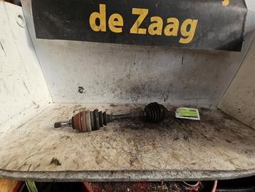 Aandrijfas links-voor van een Fiat Croma beschikbaar voor biedingen