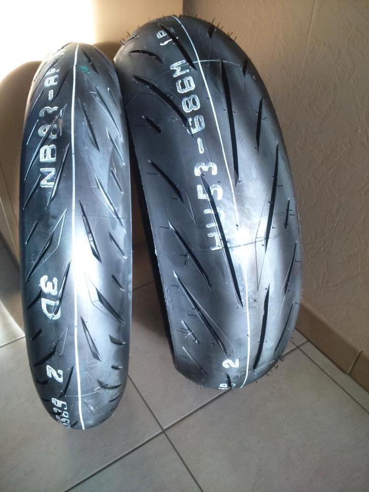 BRIDGESTONE S22 NIEUWE SPORTBANDEN - 120/70/17 - 180/55/17, Motoren, Accessoires | Overige, Nieuw, Ophalen