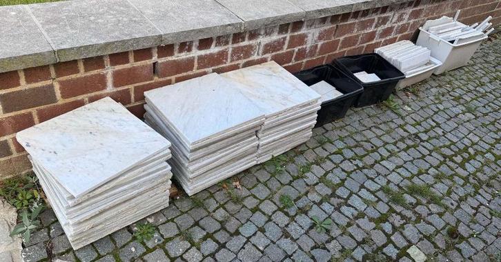 Carrara witte marmeren tegels 40 x 40 cm, Doe-het-zelf en Bouw, Tegels, Gebruikt, Vloertegels, Marmer, 20 tot 40 cm, 20 tot 40 cm