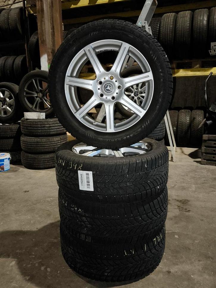 Jante Mercedes avec pneu hiver pour classe E W211-W212-W213, Autos : Divers, Autos divers Autre