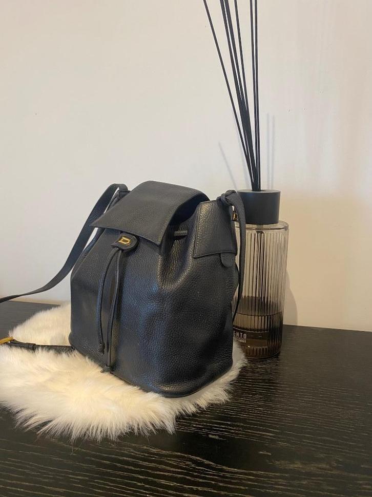 Delvaux Buckettas, Handtassen en Accessoires, Tassen | Damestassen, Gebruikt, Handtas, Zwart, Ophalen of Verzenden