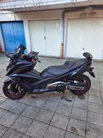 Kymco AK550 motorscooter A2 rijbewijs, Particulier, 550 cc, 12 t/m 35 kW, 2 cilinders