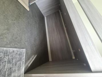 Verhoogdt bed beschikbaar voor biedingen