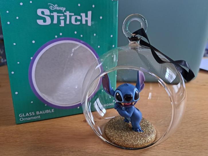 Disney Kerst ornament Stitch, Verzamelen, Disney, Nieuw, Beeldje of Figuurtje, Overige figuren, Ophalen of Verzenden