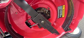 TORO MULCHER RECYCLER 51CM ZELFTREKKER BENZINE GRASMACHINE  beschikbaar voor biedingen