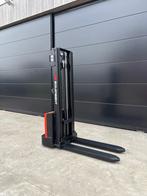 Nieuwe stapelaar Est 122 / 300 cm hefhoogte / 1200 kg hef, Zakelijke goederen, Machines en Bouw | Heftrucks en Intern transport