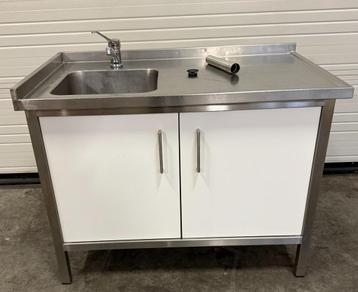 Spoeltafel wasbak werktafel beschikbaar voor biedingen