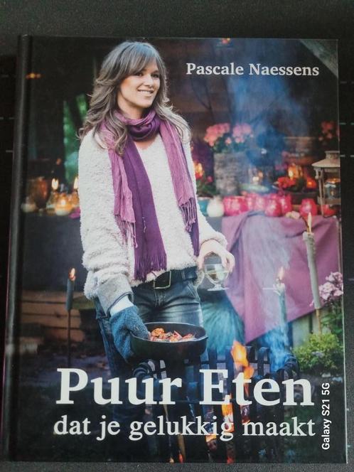 Pascale Naessens "Puur eten", Boeken, Kookboeken, Zo goed als nieuw, Gezond koken, Ophalen of Verzenden