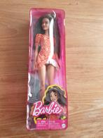 Set van 13 Barbies/Ken, paard, wagen, meubels, winkel, Enlèvement ou Envoi, Utilisé, Barbie